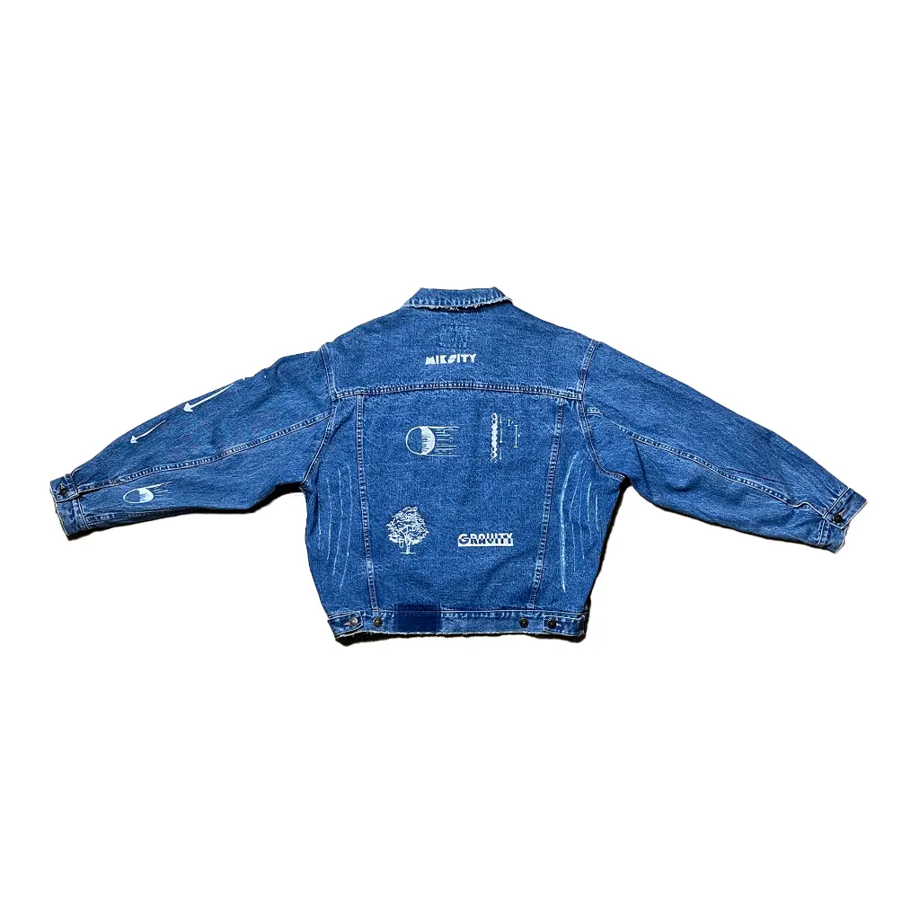 gravity mockup 2.webp